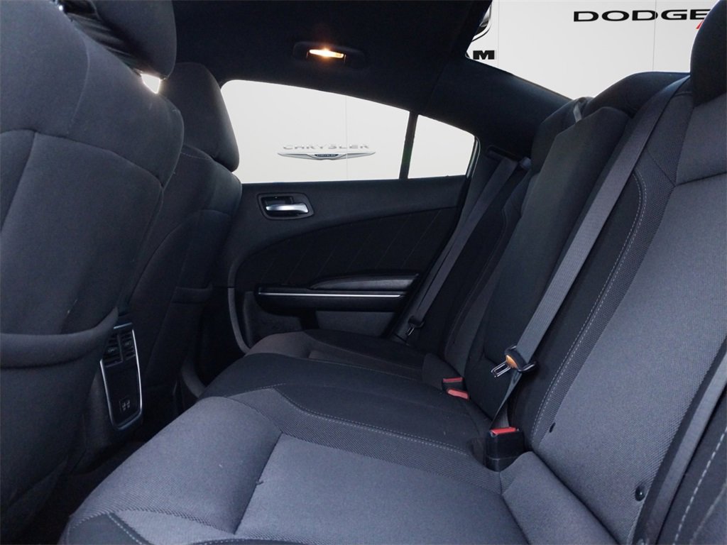 Used 2022 Dodge Charger SXT image 11