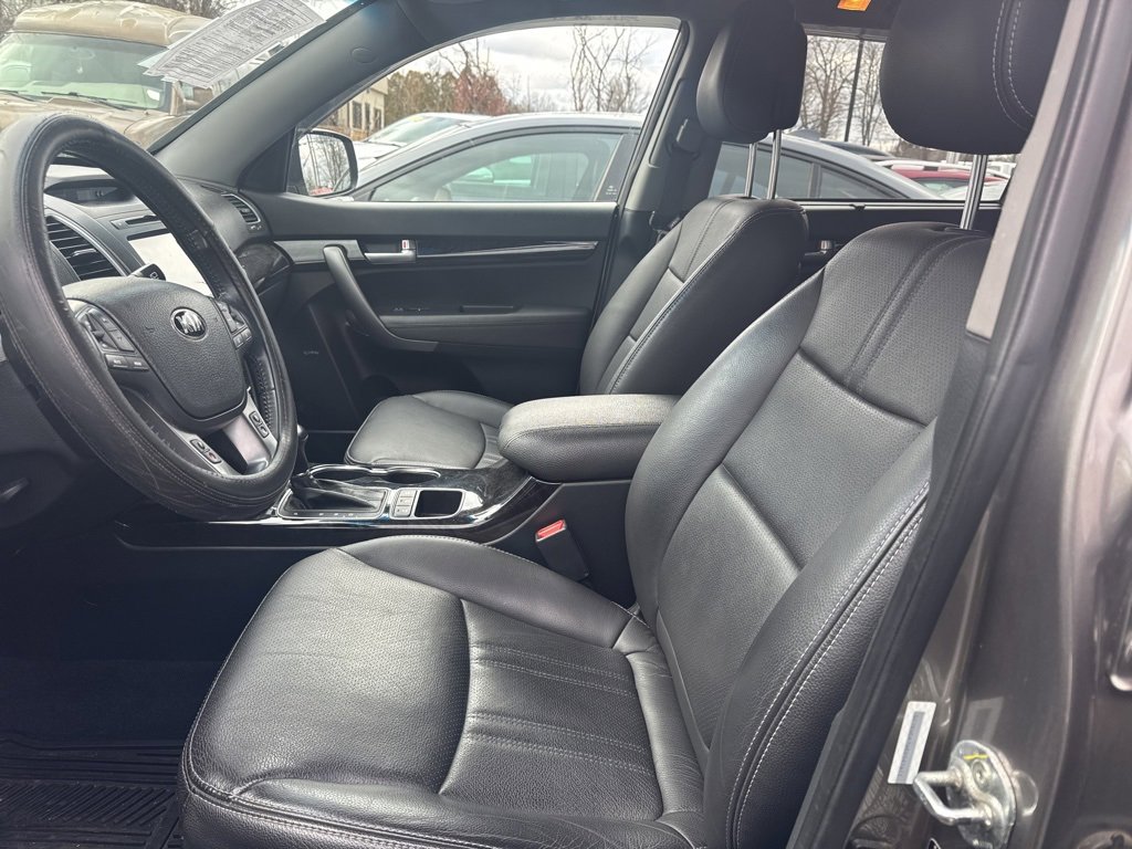 Used 2014 Kia Sorento SX image 15