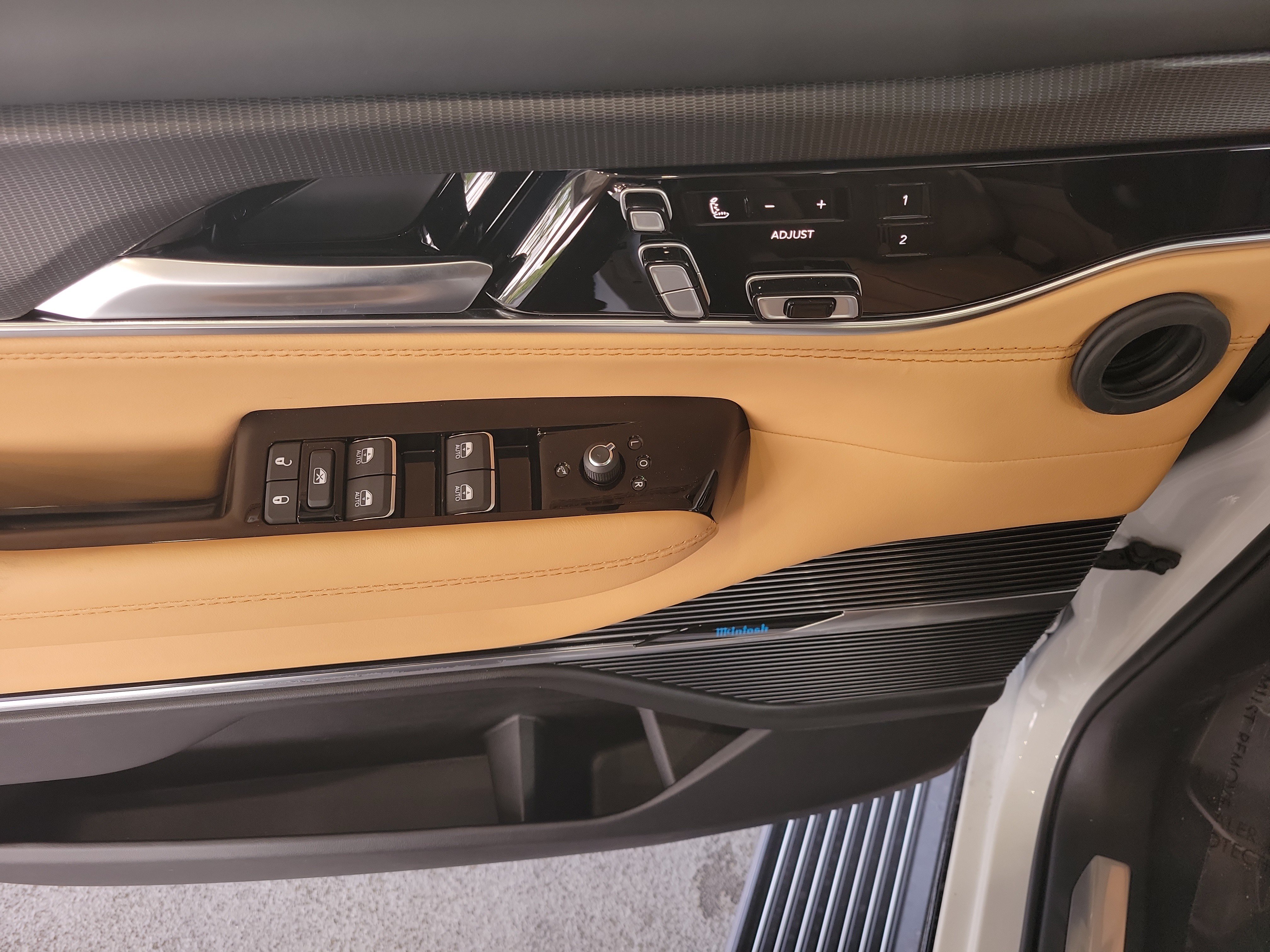 New 2026 Jeep Grand Wagoneer Summit AWD/4WD image 18