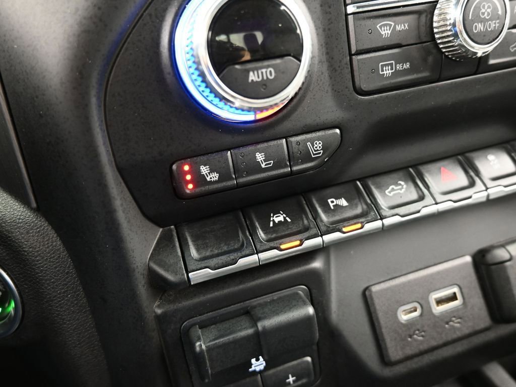 Used 2022 GMC Sierra 1500 Denali w/ Denali Reserve Package image 31