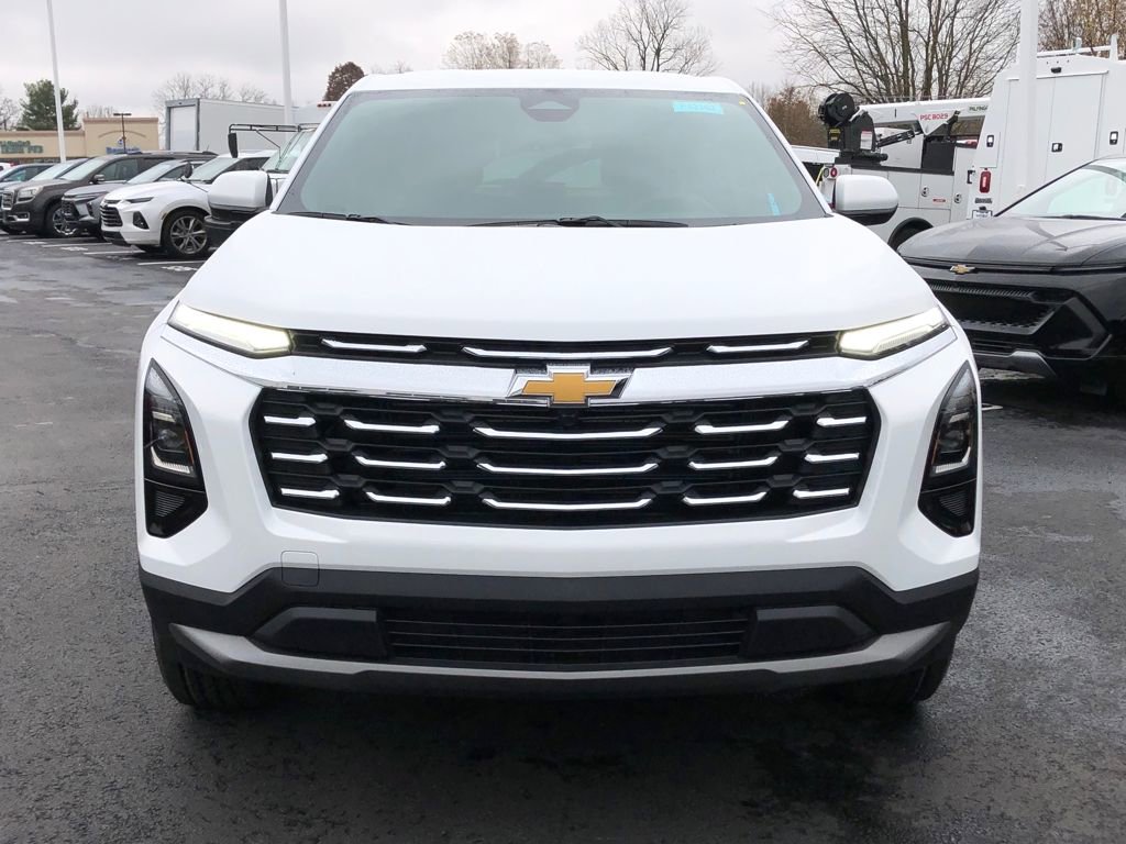 New 2026 Chevrolet Equinox LT w/ Convenience Package II image 2