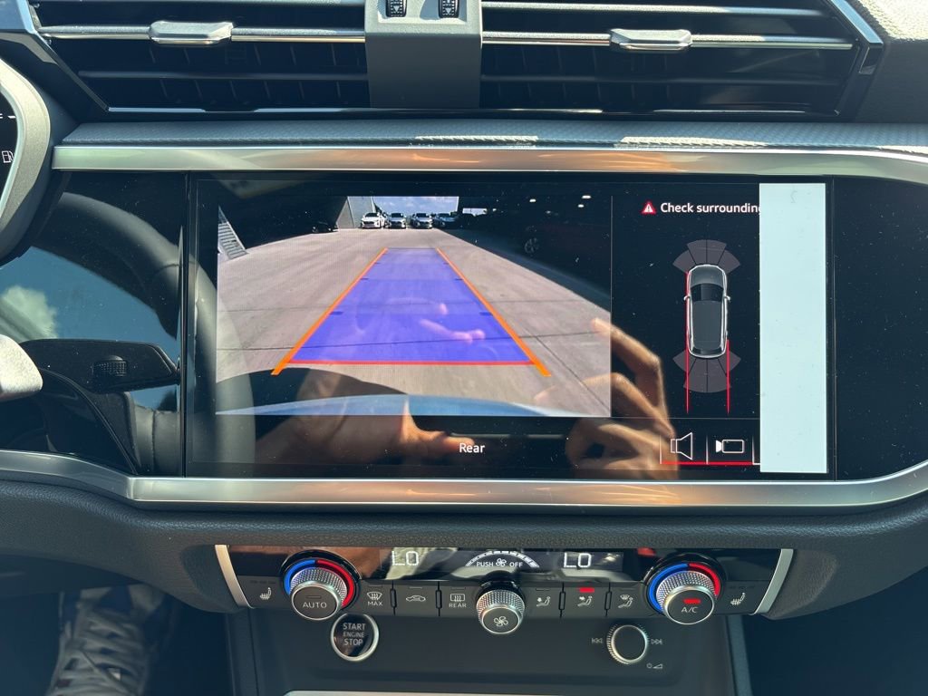 New 2025 Audi Q3 2.0T Premium image 24