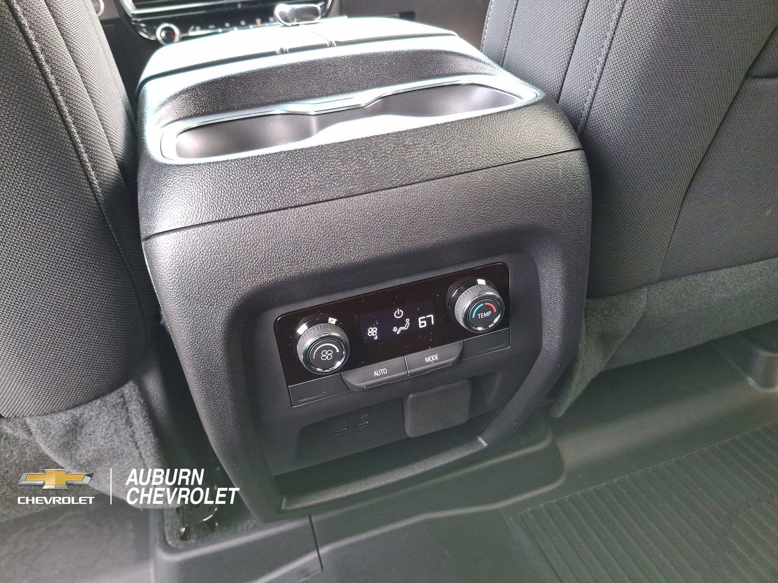Used 2025 Chevrolet Traverse LT w/ Driver Confidence Package FWD image 13