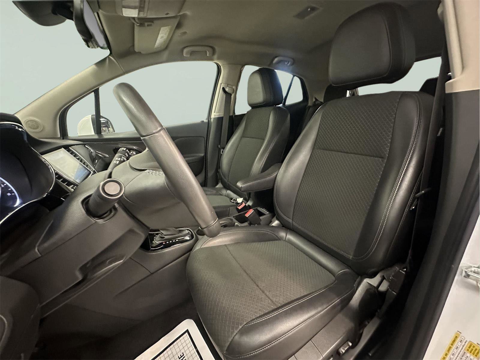 Used 2018 Buick Encore Preferred image 22