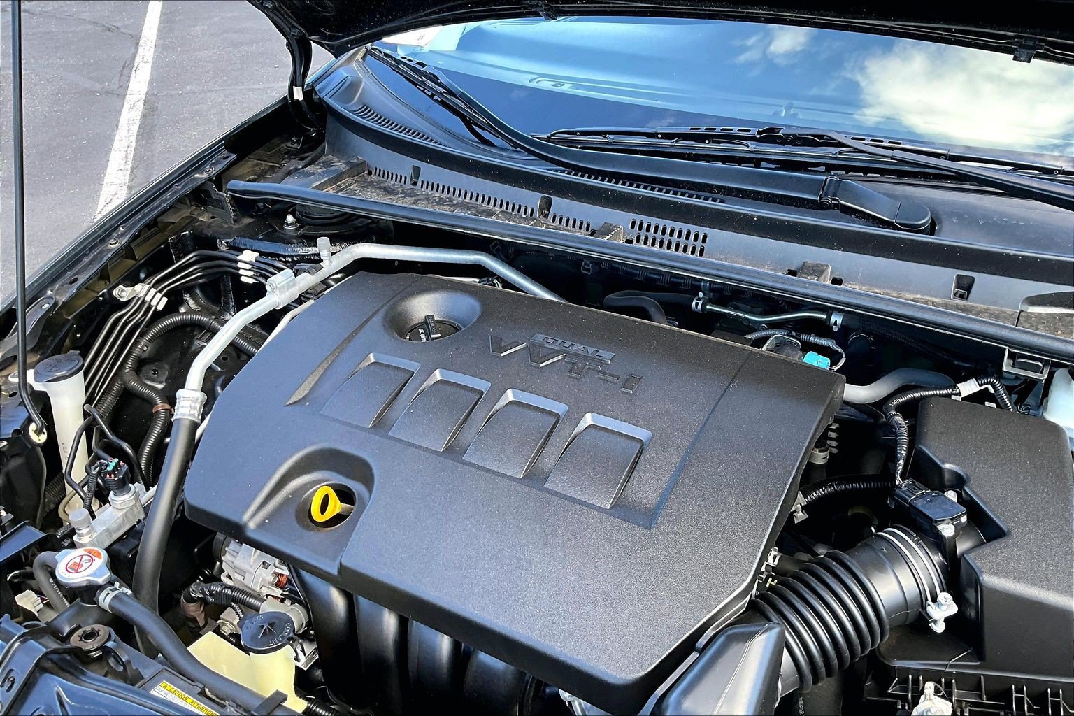 Used 2019 Toyota Corolla LE FWD image 34