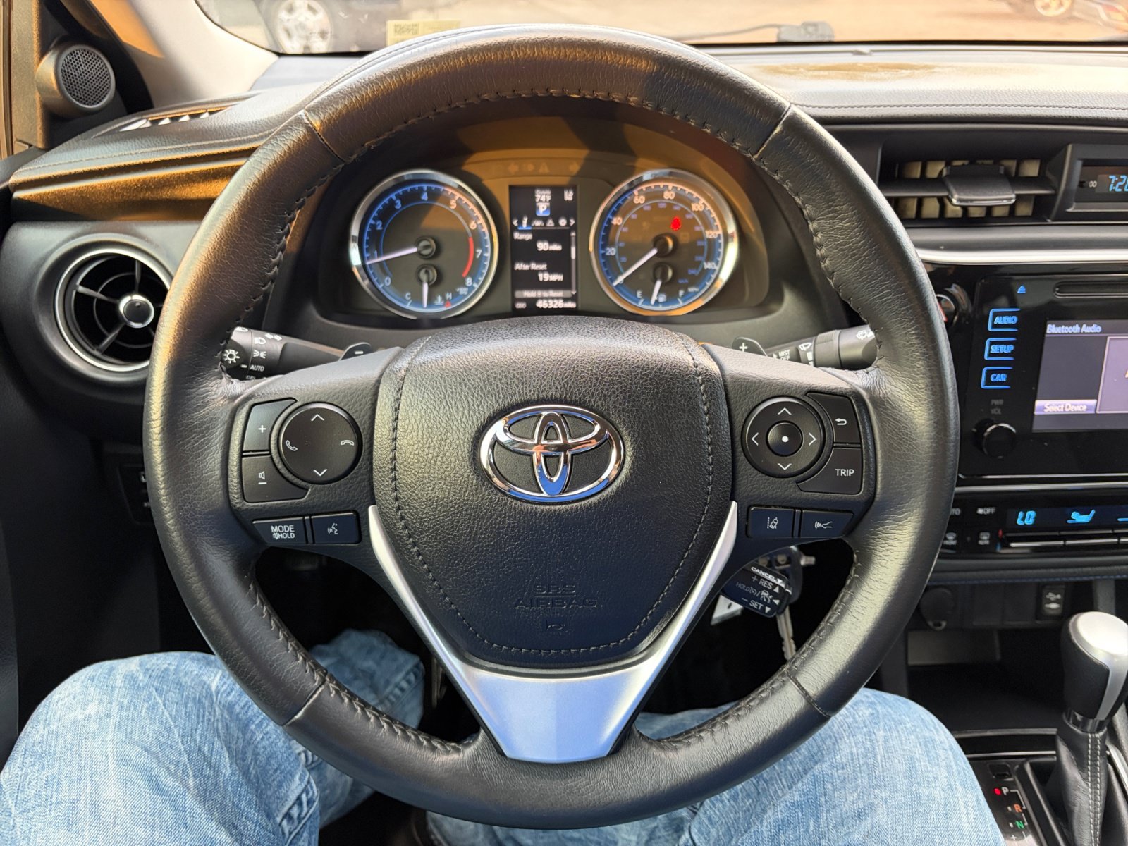 Used 2017 Toyota Corolla SE w/ Carpet Mat Package (TMS) FWD image 20