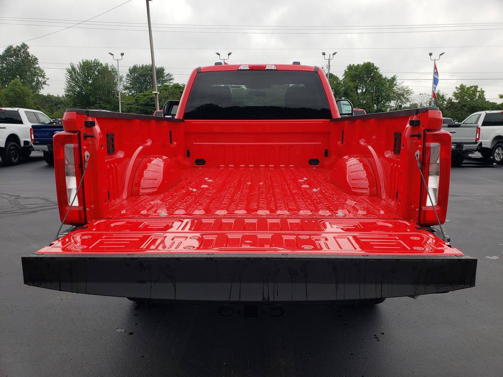 New 2026 Ford F250 XLT w/ FX4 Off-Road Package AWD/4WD image 5