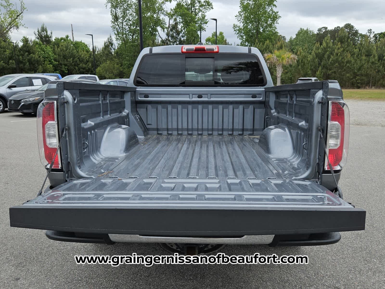 Used 2018 GMC Canyon SLE w/ SLE Convenience Package RWD image 6