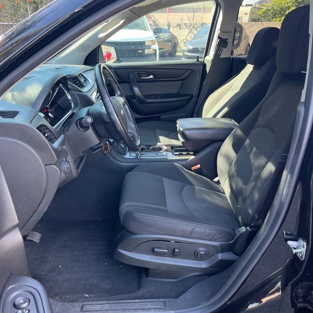 Used 2016 Chevrolet Traverse LT image 11