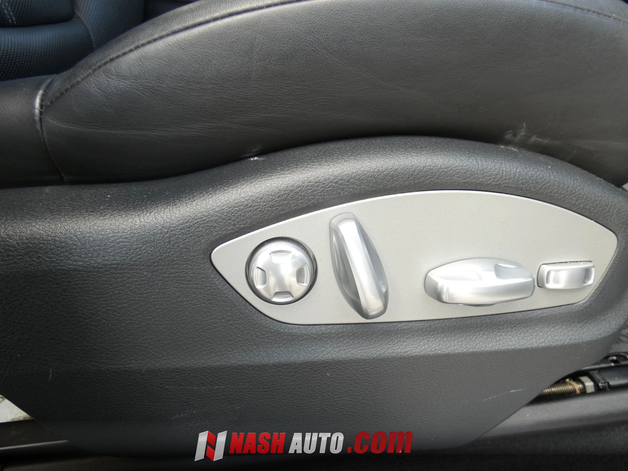 Used 2017 Porsche Macan S AWD/4WD image 30