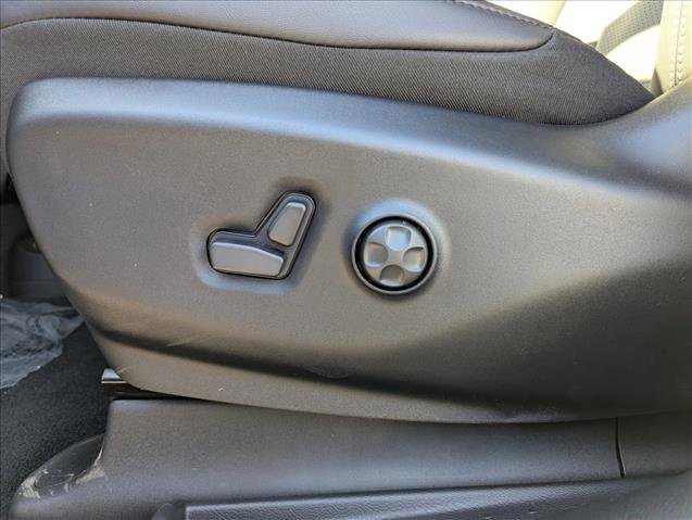 New 2026 Chrysler Pacifica Select image 11