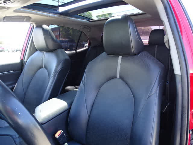 Used 2020 Toyota Camry XSE w/ Driver Assist Package FWD image 18