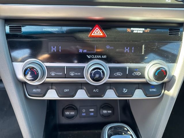 Used 2020 Hyundai Elantra SEL image 30