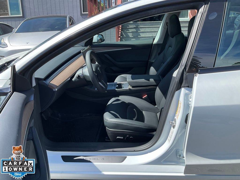 Used 2023 Tesla Model 3 Standard Range image 14