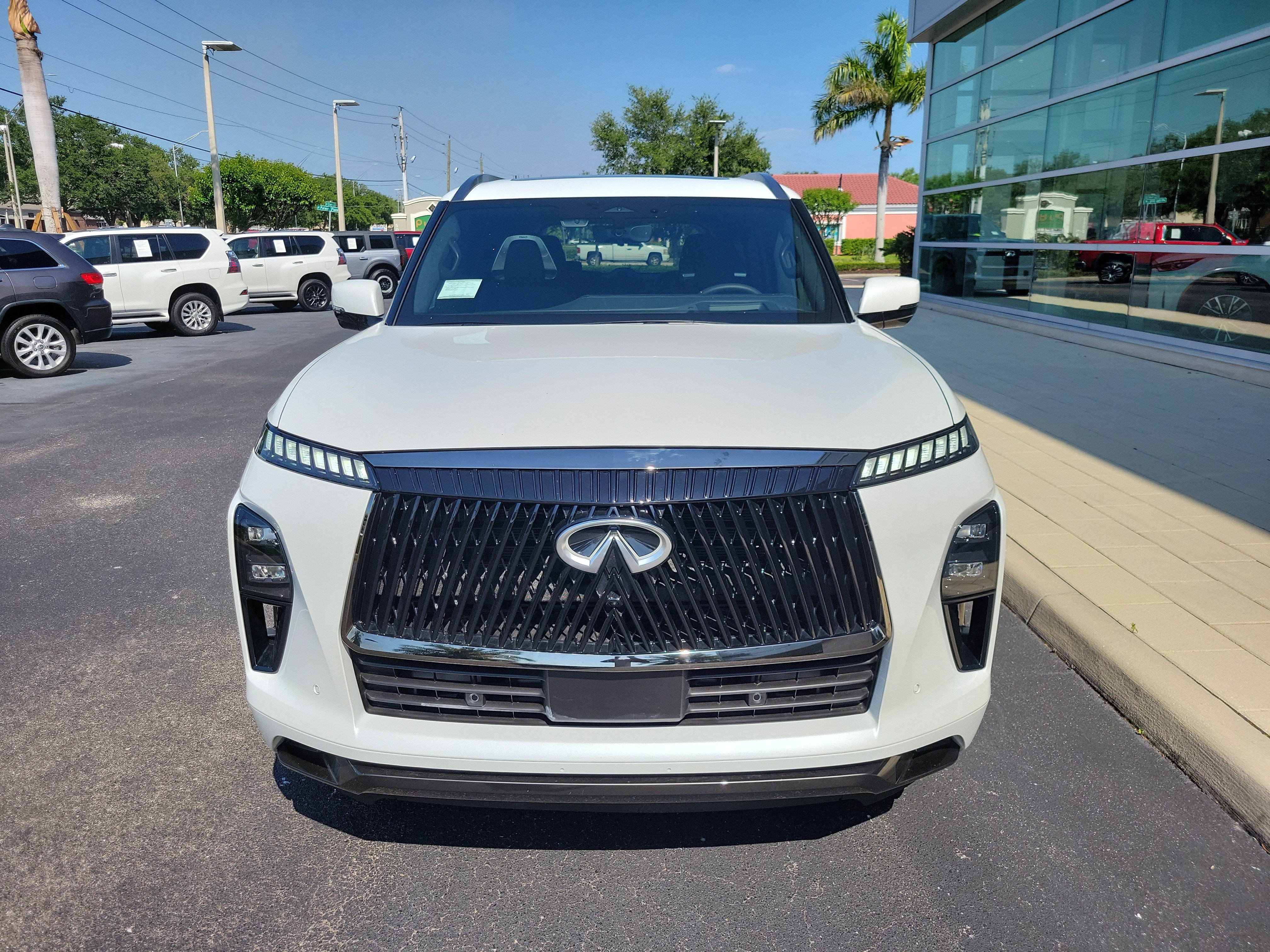 New 2026 INFINITI QX80 Autograph w/ Premium Cargo Package AWD/4WD image 2