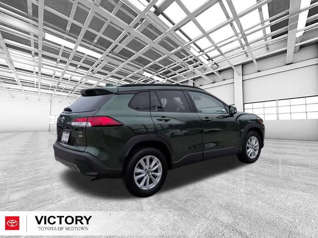 Used 2023 Toyota Corolla Cross LE w/ Moonroof Package AWD/4WD image 3