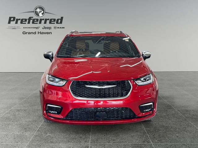 New 2026 Chrysler Pacifica Pinnacle image 4