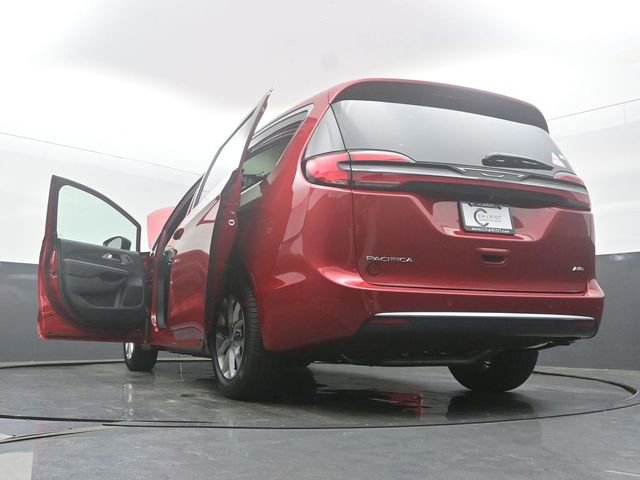 New 2027 Chrysler Pacifica Select AWD/4WD image 60