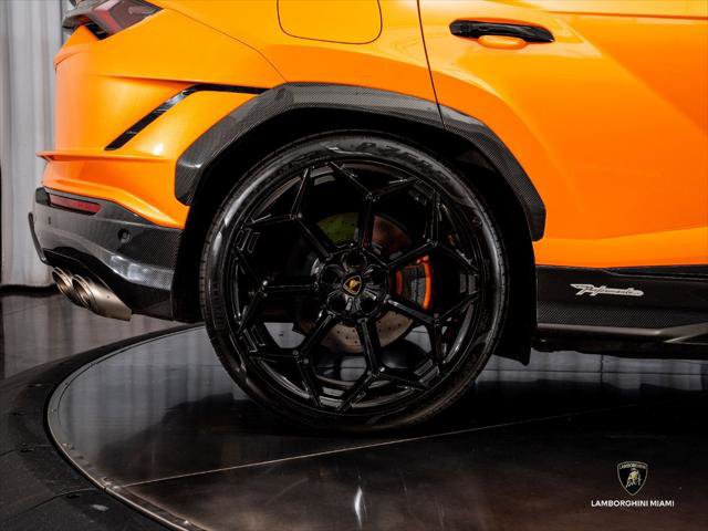 Used 2024 Lamborghini Urus Performante AWD/4WD image 27