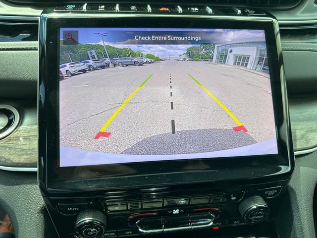 Used 2023 Jeep Grand Cherokee 4WD 4xe image 27