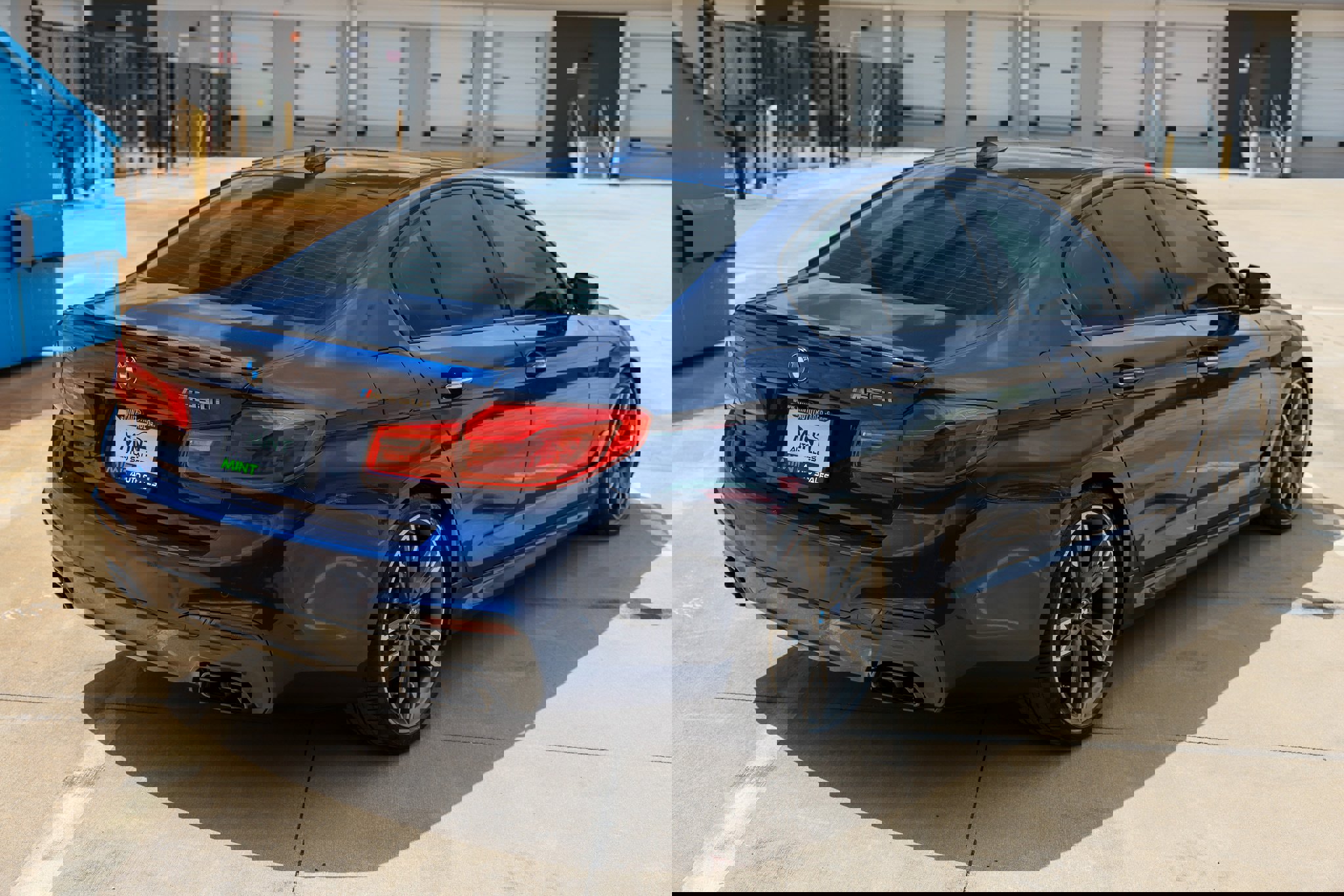 Used 2018 BMW M550i xDrive image 17