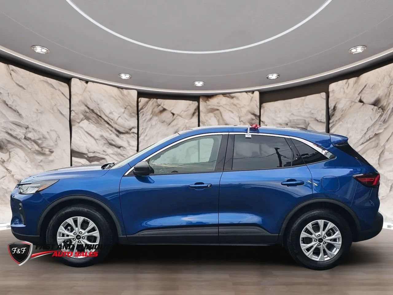 Used 2023 Ford Escape Active w/ Tech Pack #1 AWD/4WD image 4