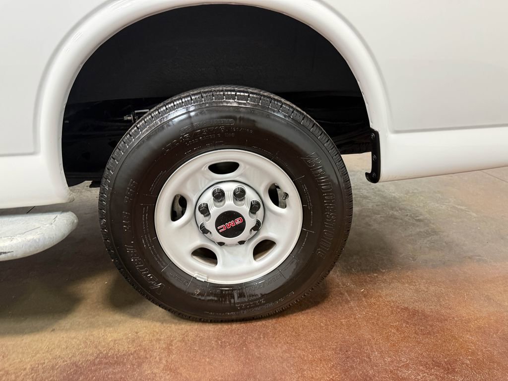 Used 2024 GMC Savana 2500 w/ Driver Convenience Package image 97