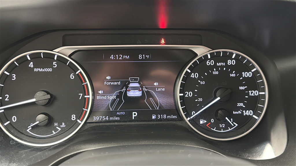 Used 2025 Nissan Rogue SV AWD/4WD image 17