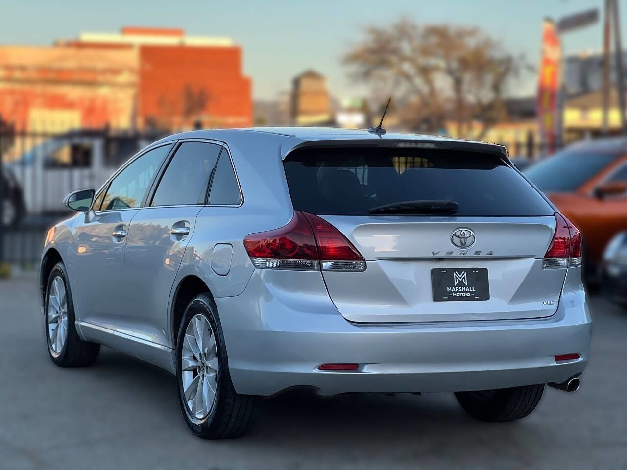 Used 2013 Toyota Venza XLE FWD image 4