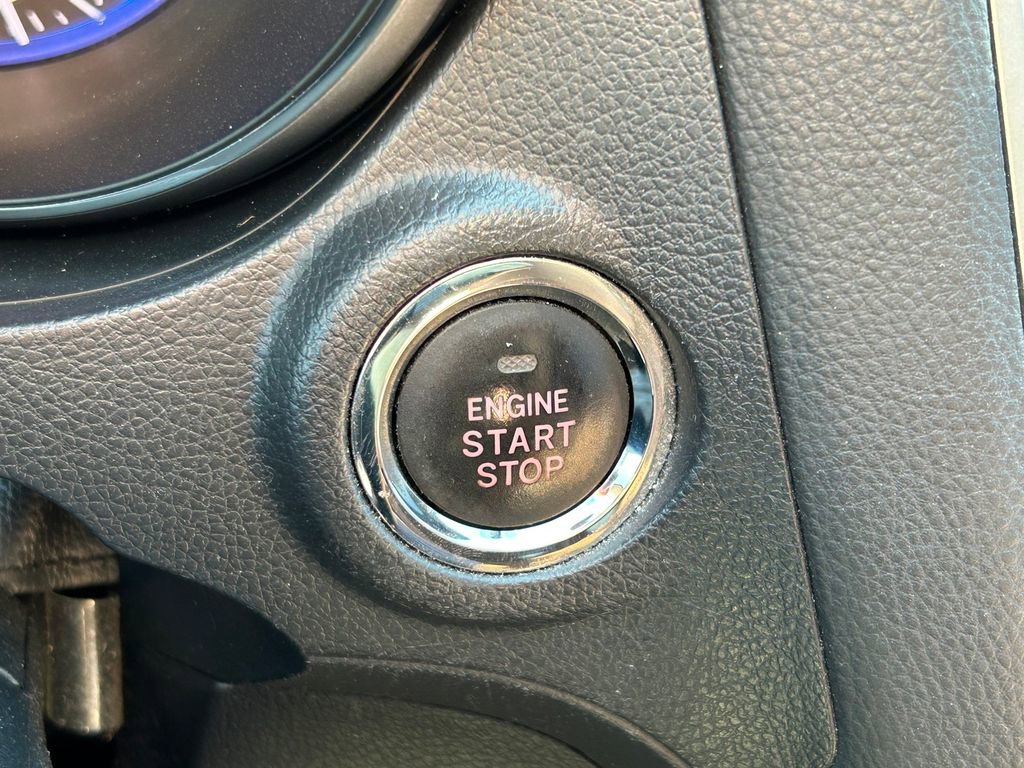 Used 2018 Subaru Outback 3.6R Touring image 28