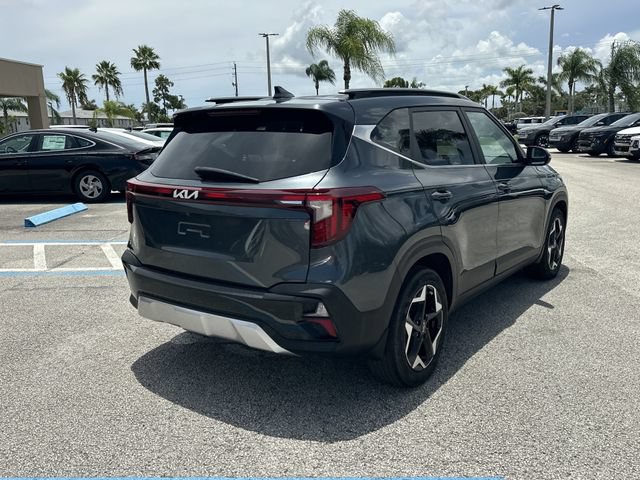 Used 2024 Kia Seltos EX FWD image 6