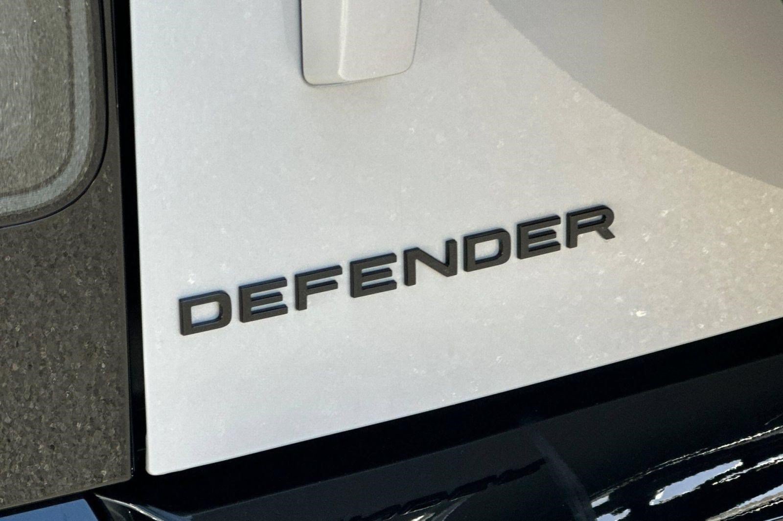 New 2026 Land Rover Defender 110 S AWD/4WD image 25