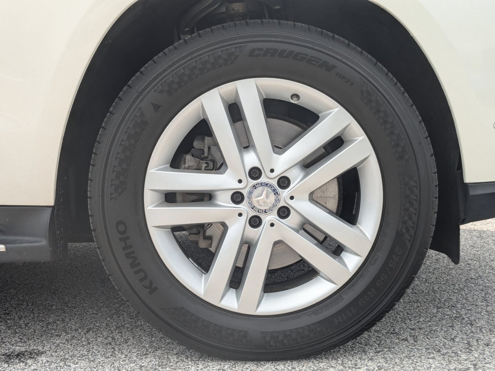 Used 2014 Mercedes-Benz GL 450 4MATIC image 27