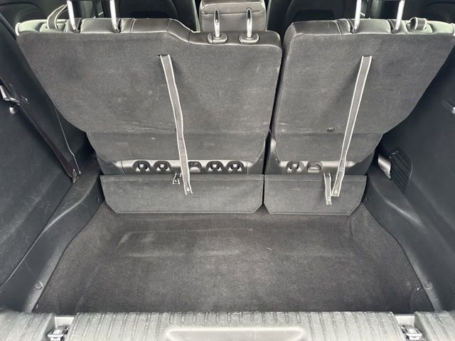 Used 2025 Chrysler Pacifica Limited image 12