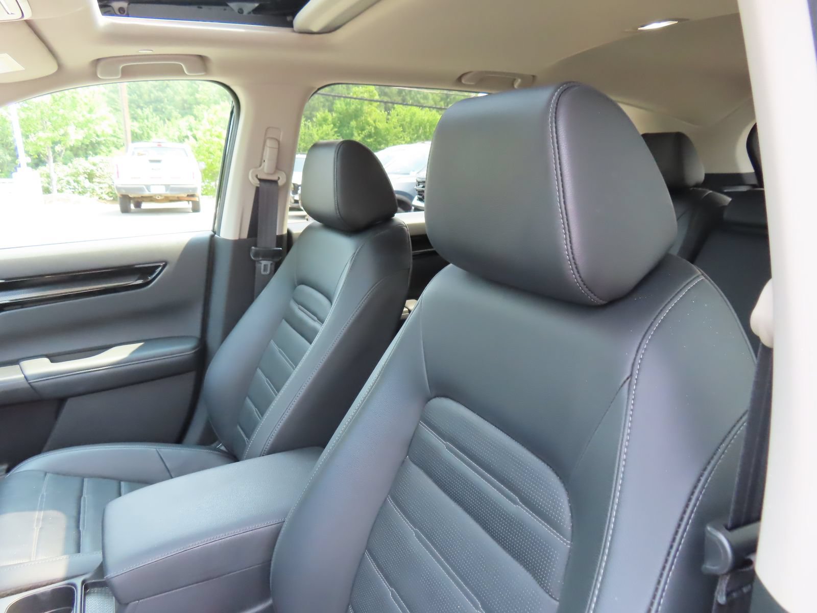 Used 2025 Honda CR-V EX-L image 29