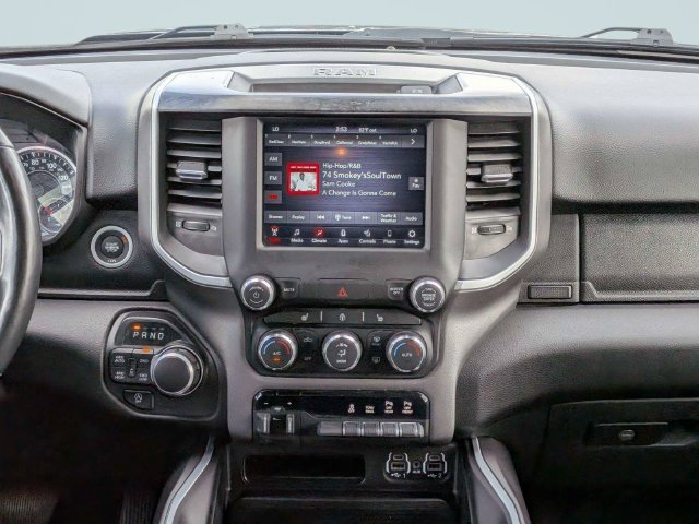 Used 2020 RAM 1500 Big Horn AWD/4WD image 17
