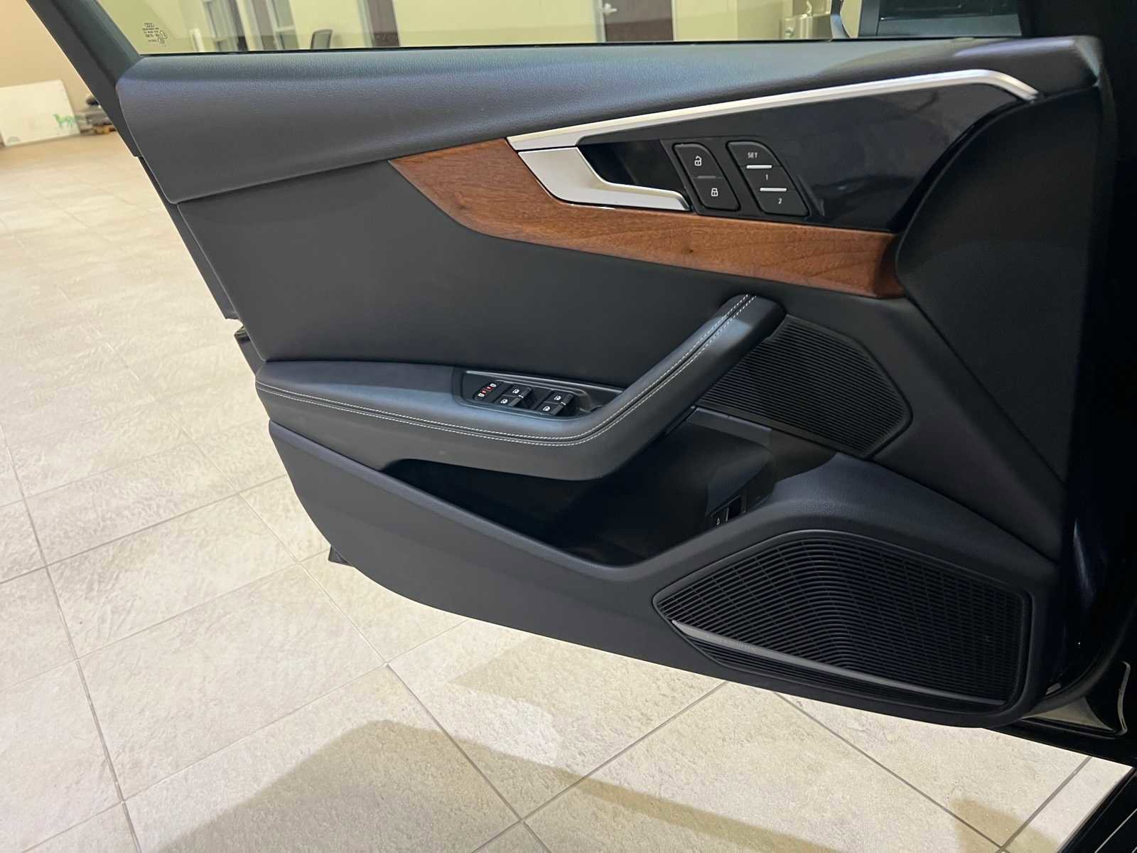 Used 2023 Audi A4 2.0T allroad Premium Plus image 17