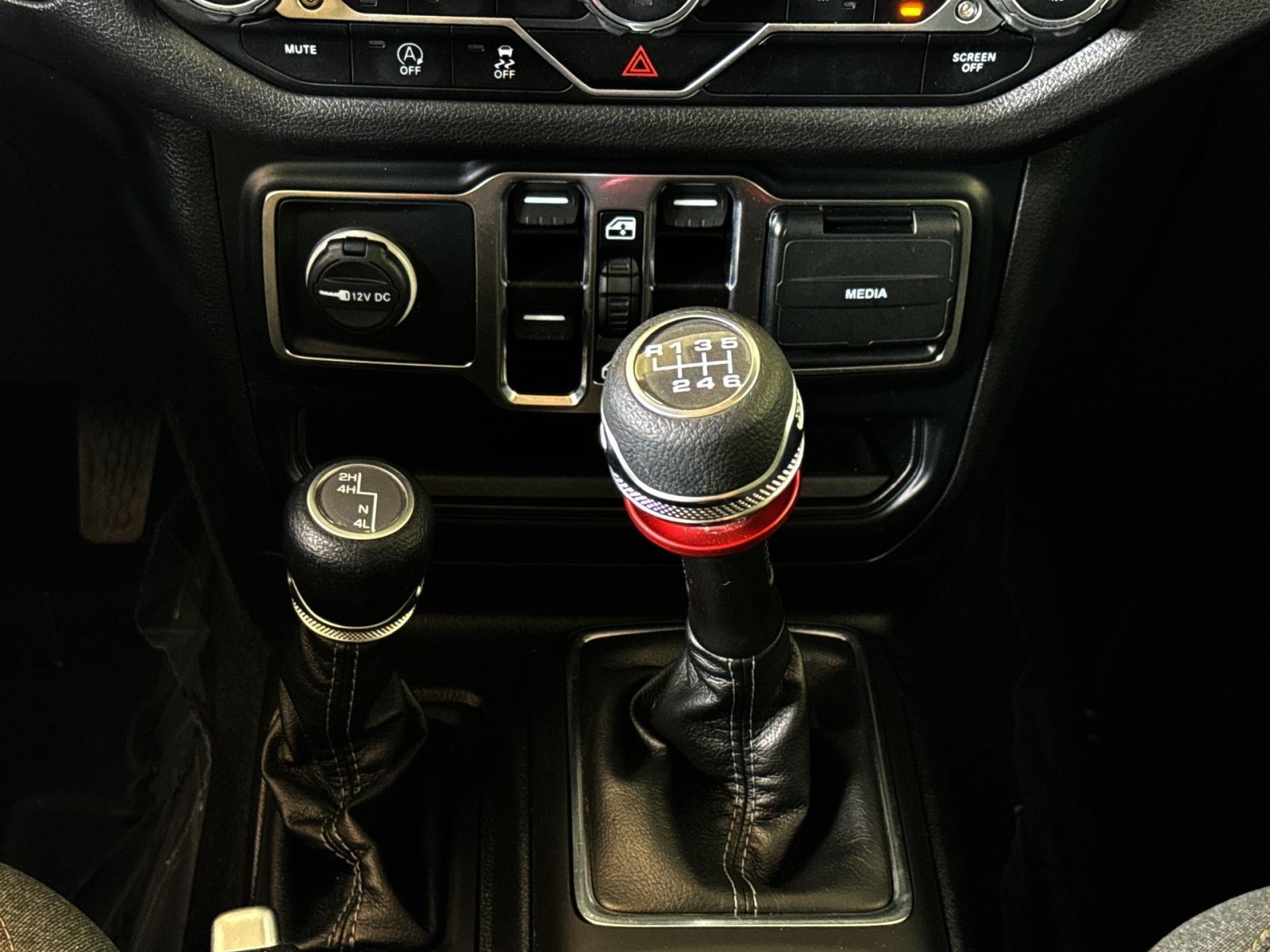 Used 2024 Jeep Wrangler Unlimited Sport AWD/4WD image 20