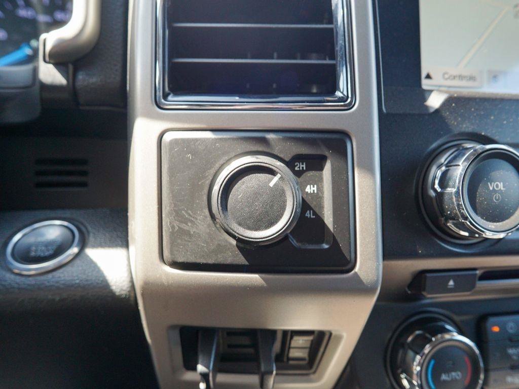 Used 2018 Ford F250 Lariat w/ Lariat Ultimate Package AWD/4WD image 28