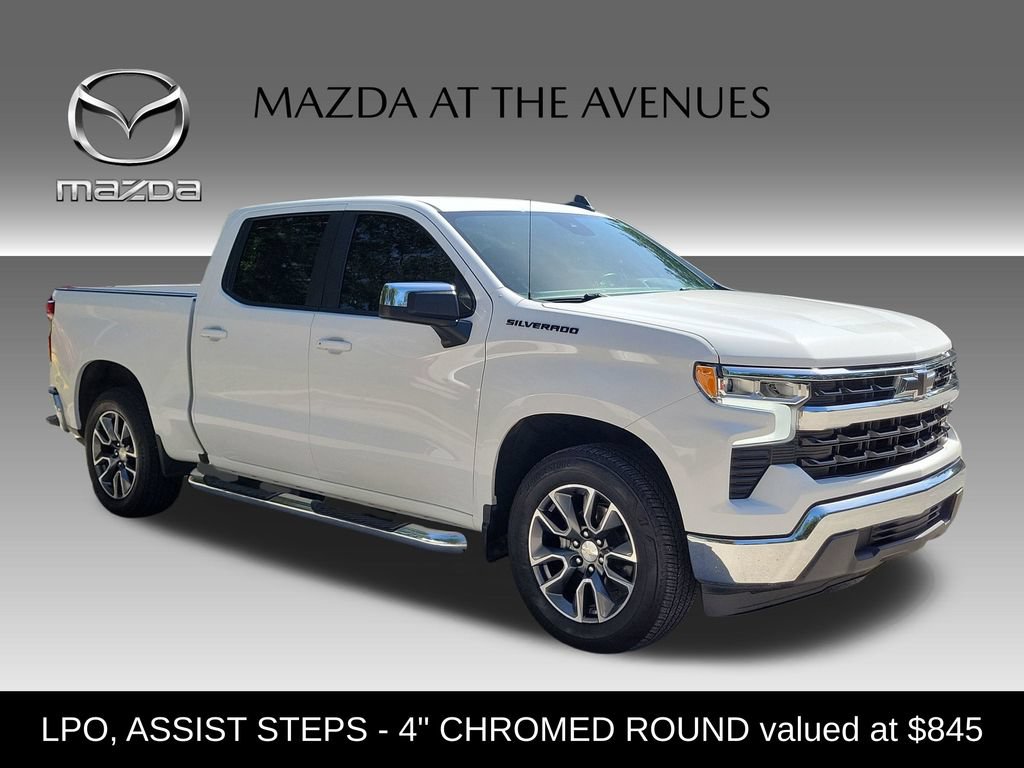 Used 2023 Chevrolet Silverado 1500 LT w/ Protection Package RWD image 4