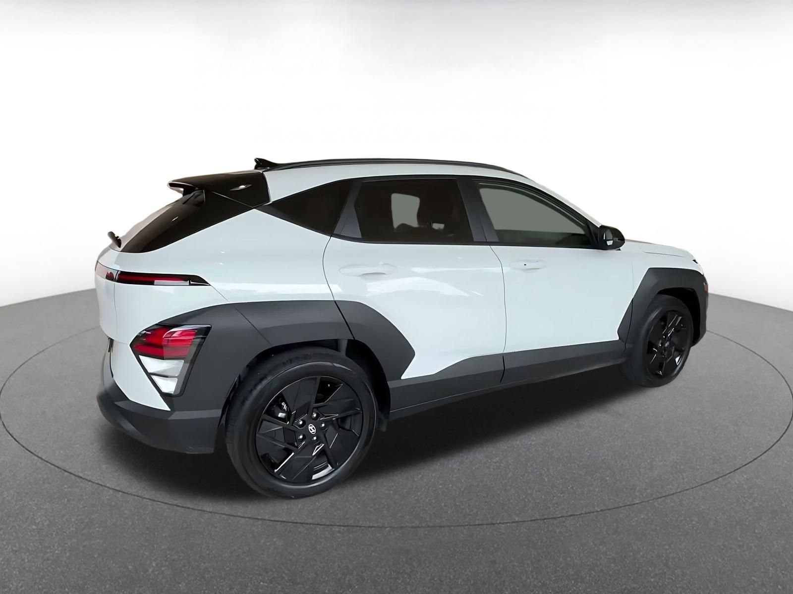 Used 2026 Hyundai Kona SEL Sport FWD image 14