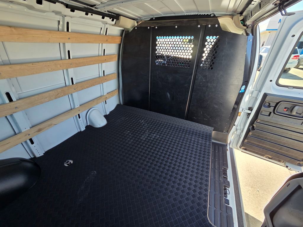 Used 2024 GMC Savana 2500 w/ Driver Convenience Package image 22