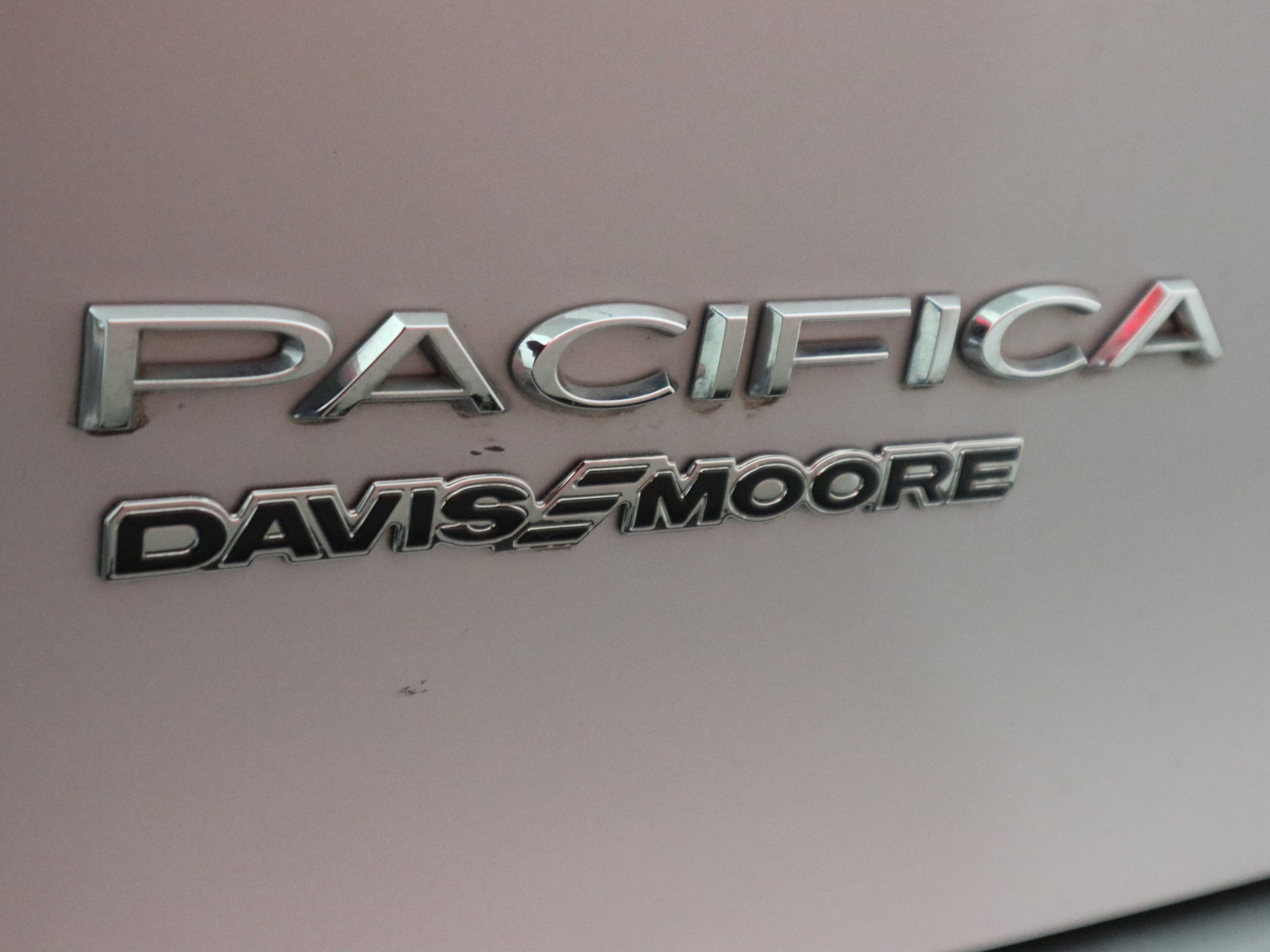 Used 2024 Chrysler Pacifica Limited image 37