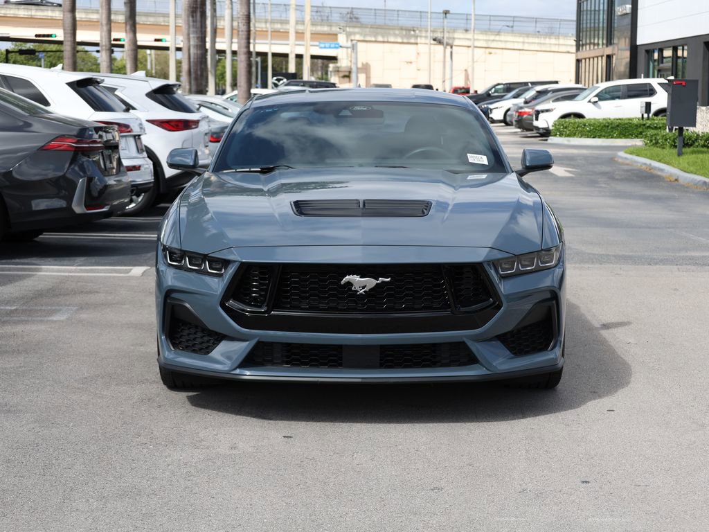 Used 2025 Ford Mustang GT Premium image 3
