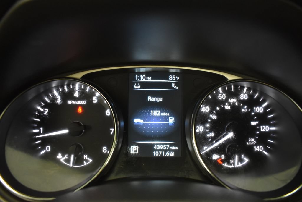 Used 2014 Nissan Rogue SV w/ SV Premium Package FWD image 31