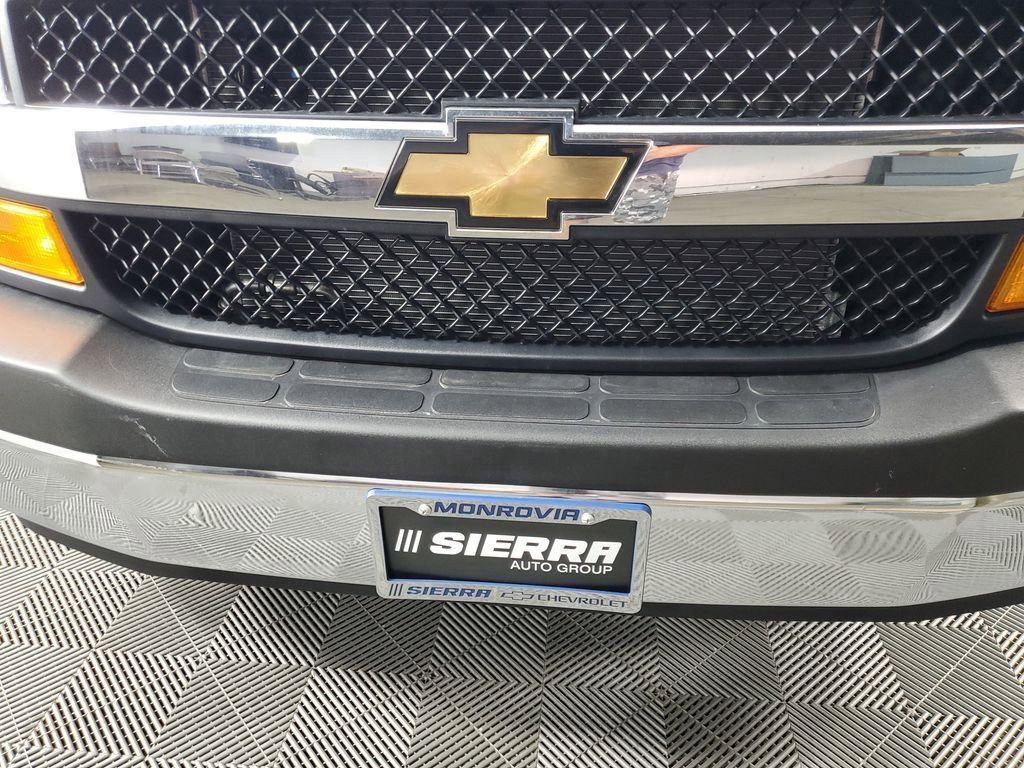 New 2025 Chevrolet Express 3500 w/ Power Convenience Package image 10