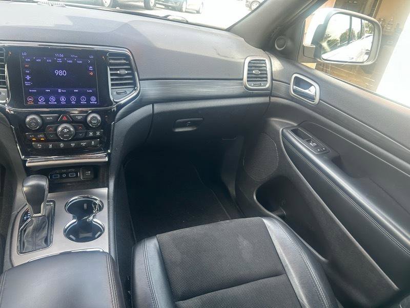 Used 2020 Jeep Grand Cherokee Laredo w/ Quick Order Package 2BN North AWD/4WD image 13