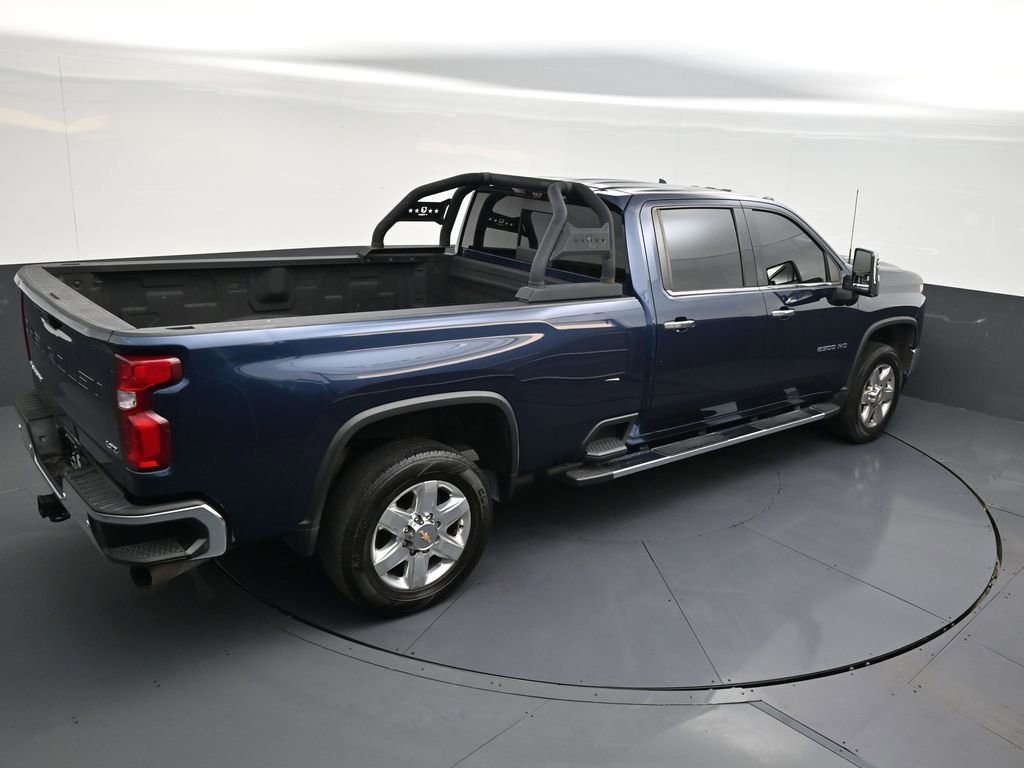 Used 2022 Chevrolet Silverado 2500 LTZ w/ LTZ Premium Package image 16