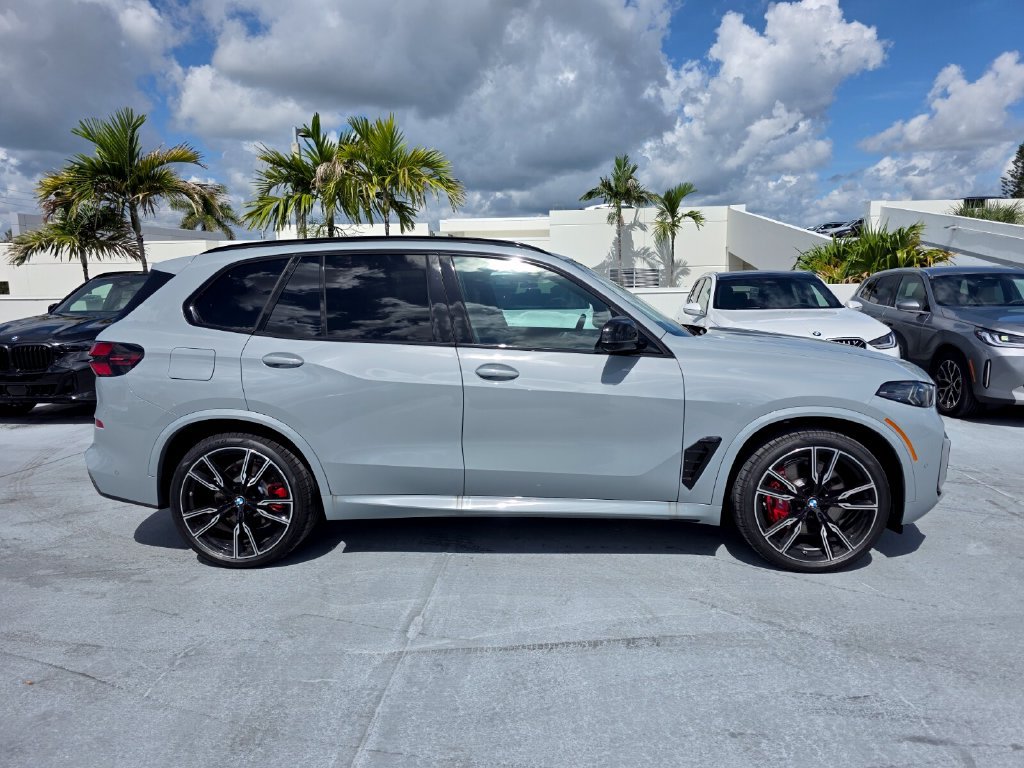 New 2026 BMW X5 M60i AWD/4WD image 3