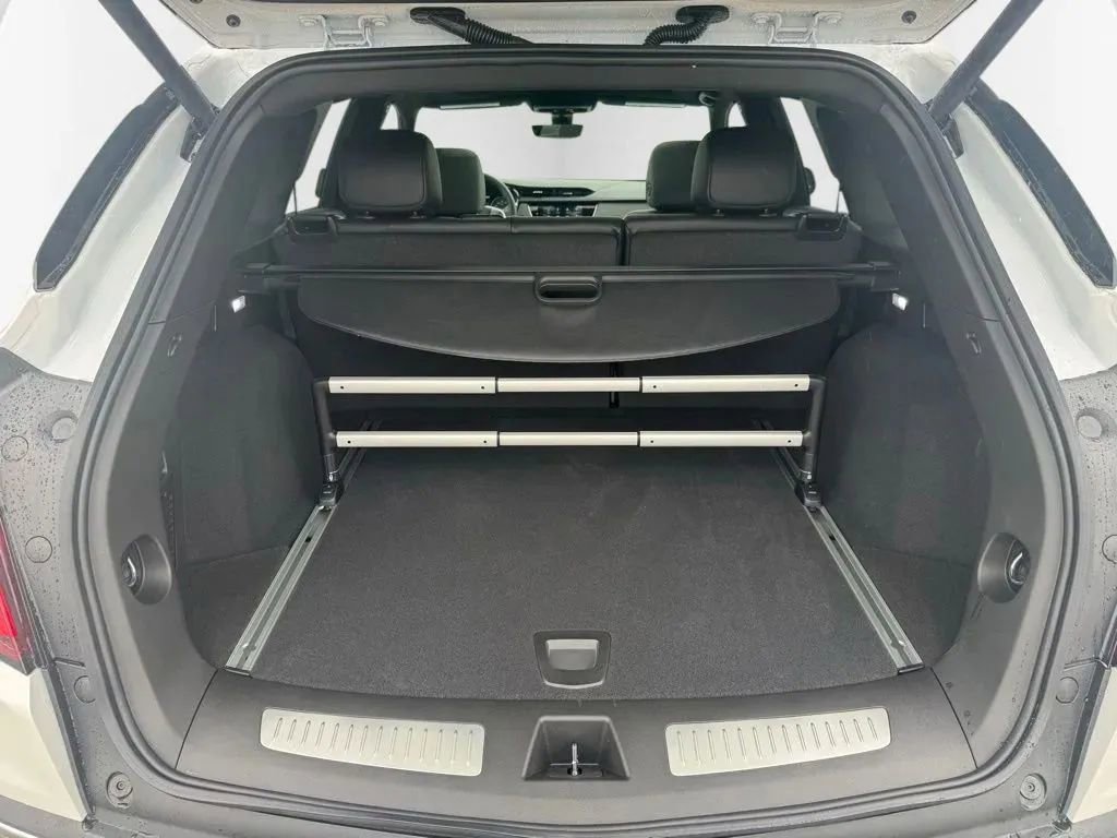 New 2026 Cadillac XT5 Premium Luxury AWD/4WD image 30